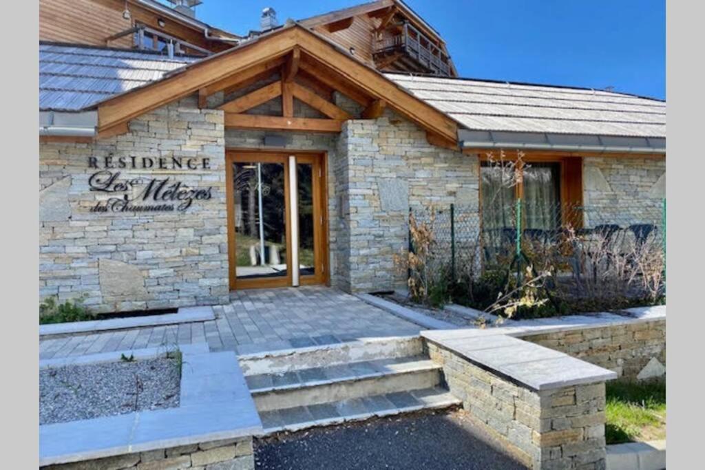Appartement De Charme Dans Residence Avec Piscine La Joue Du Loup เลอเดโวลุย ภายนอก รูปภาพ