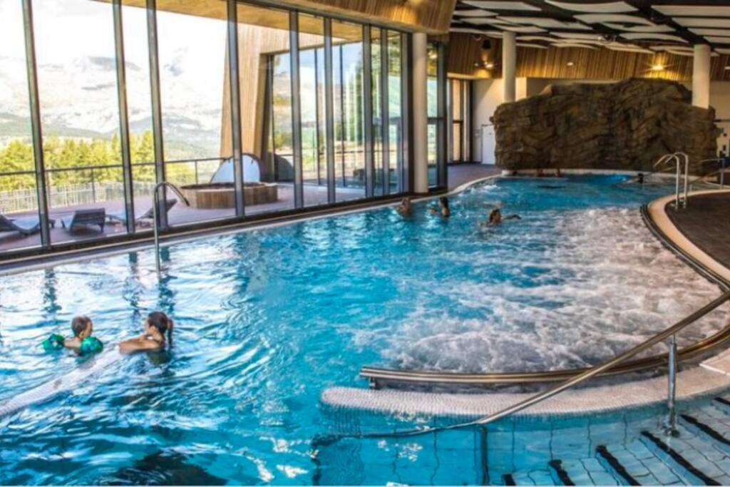 Appartement De Charme Dans Residence Avec Piscine La Joue Du Loup เลอเดโวลุย ภายนอก รูปภาพ